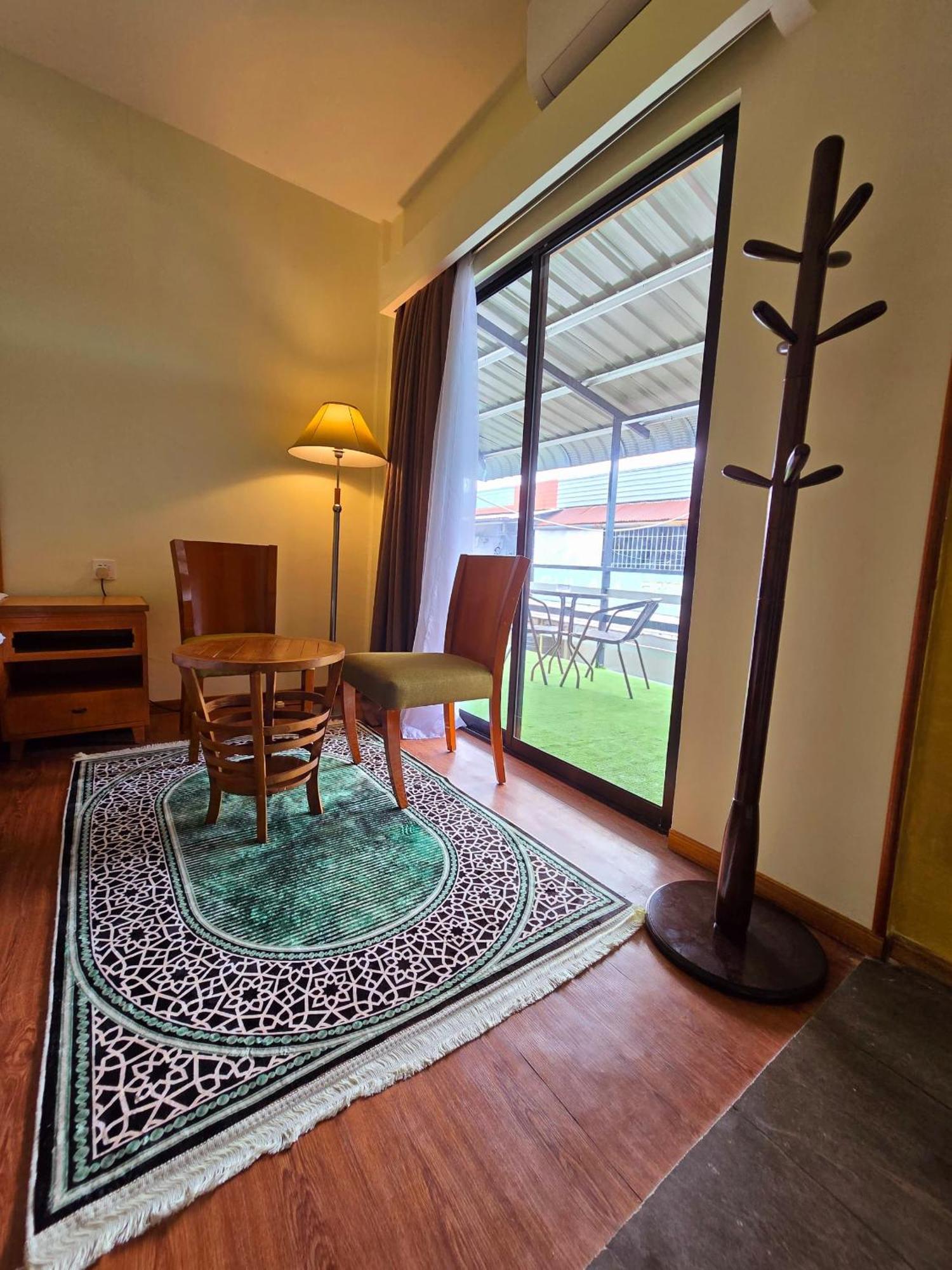 Grand Luxury Hotel Semporna Exterior photo
